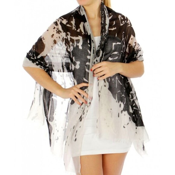 NWT Lightweight Kiss and Love Graphic Scarf - Picture 7 of 15